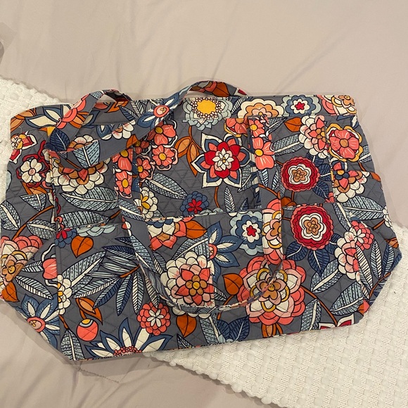 Vera Bradley Tropical Evening large duffle - Picture 2 of 3